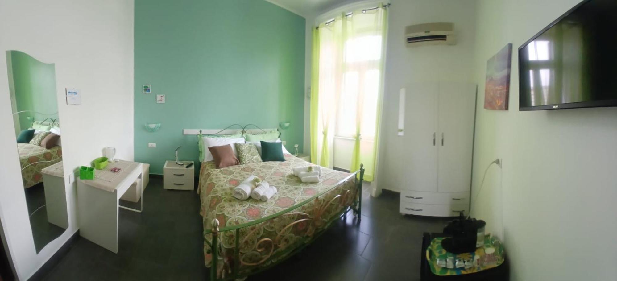 Ale Naples Holiday Экстерьер фото